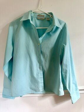 Eddie Bauer Light Aqua Button-Down Shirt large wrinkle free